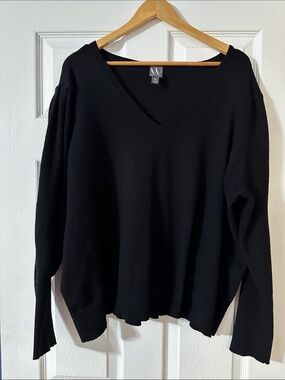Worthington Black V-Neck Long Sleeve Top
